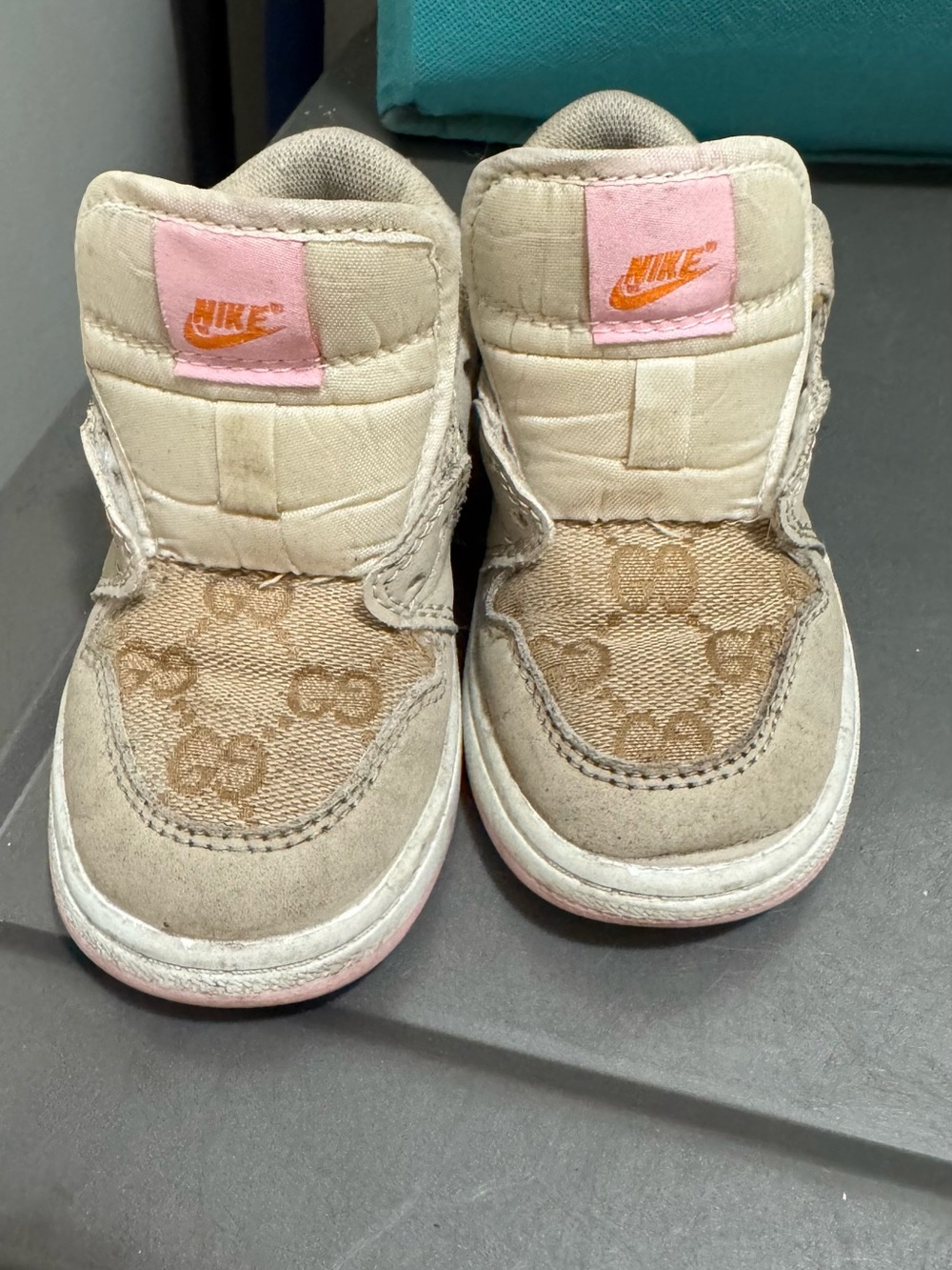 Nike Jordan 1 Travis Scott Sneakers Toddler Sz 9C Pink Reversed Swoosh